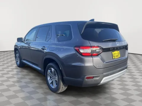 Another view of 2025 Honda Pilot EX-L for sale in Moses Lake, WA at Honda of Moses Lake