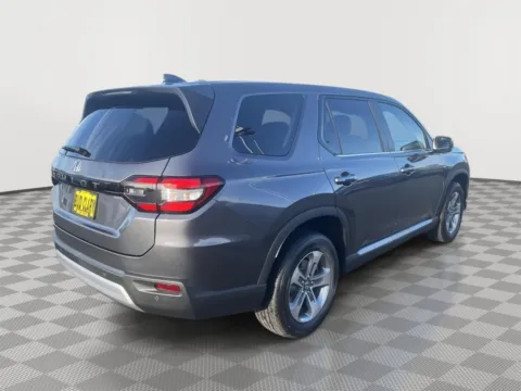 More photos of 2025 Honda Pilot EX-L at Honda of Moses Lake, WA