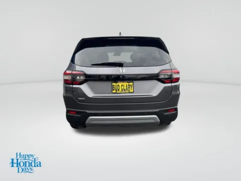 More photos of 2025 Honda Pilot EX-L at Honda of Moses Lake, WA