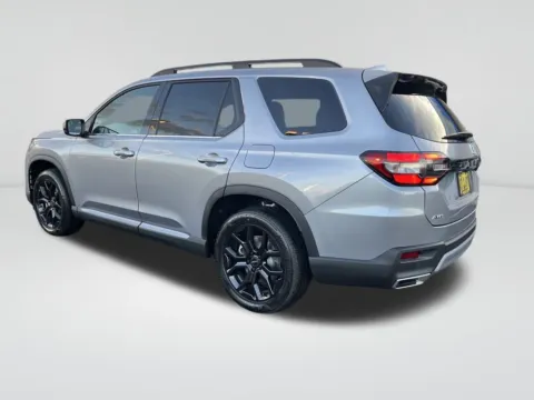 Another view of 2025 Honda Pilot Touring+ for sale in Moses Lake, WA at Honda of Moses Lake