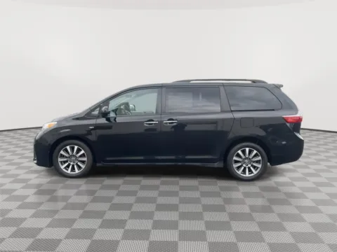 Photos of 2020 Toyota Sienna XLE 7-Passenger for sale in Moses Lake, WA at Honda of Moses Lake