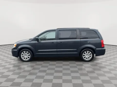 Photos of 2014 Chrysler Town & Country Touring for sale in Moses Lake, WA at Honda of Moses Lake