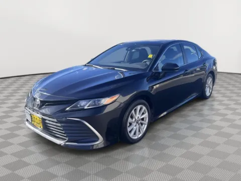 Black 2022 Toyota Camry LE for sale in Moses Lake, WA