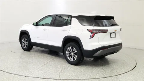 More photos of 2026 Chevrolet Equinox FWD LT at Tom Gill Chevrolet, KY