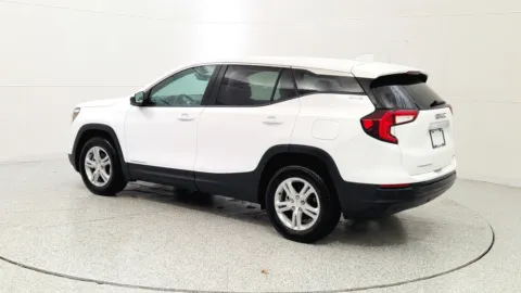 More photos of 2024 GMC Terrain SLE at Tom Gill Chevrolet, KY