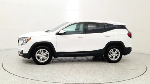 More photos of 2024 GMC Terrain SLE at Tom Gill Chevrolet, KY