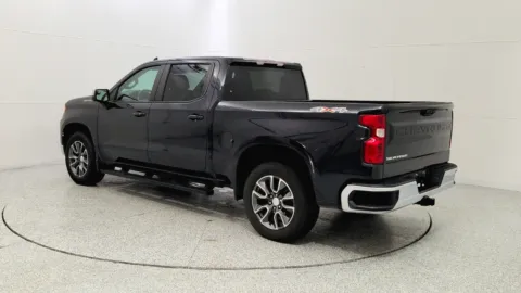 More photos of 2023 Chevrolet Silverado 1500 LT at Tom Gill Chevrolet, KY