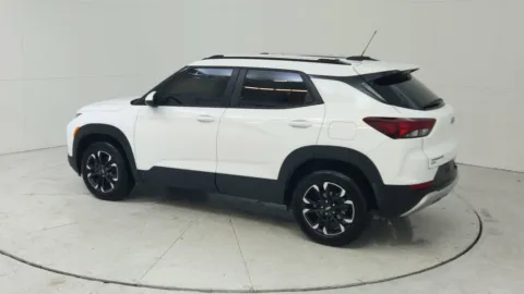 More photos of 2021 Chevrolet Trailblazer LT at Tom Gill Chevrolet, KY