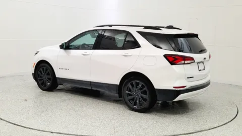 More photos of 2023 Chevrolet Equinox RS at Tom Gill Chevrolet, KY