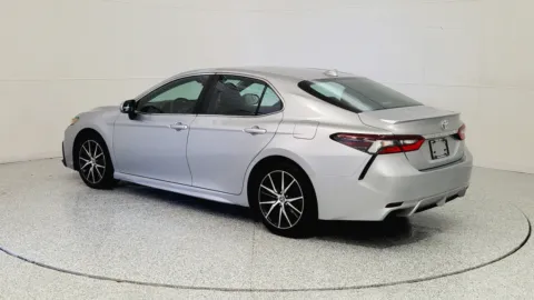 More photos of 2023 Toyota Camry SE at Tom Gill Chevrolet, KY