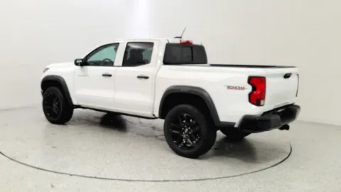 More photos of 2023 Chevrolet Colorado 4WD Trail Boss at Tom Gill Chevrolet, KY
