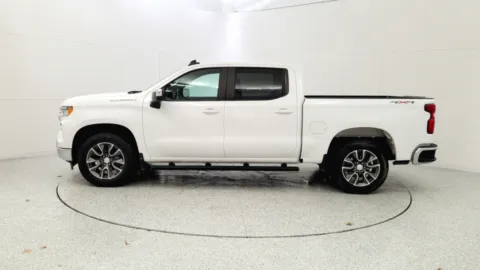 More photos of 2022 Chevrolet Silverado 1500 LT at Tom Gill Chevrolet, KY
