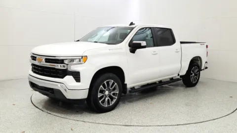 More photos of 2022 Chevrolet Silverado 1500 LT at Tom Gill Chevrolet, KY