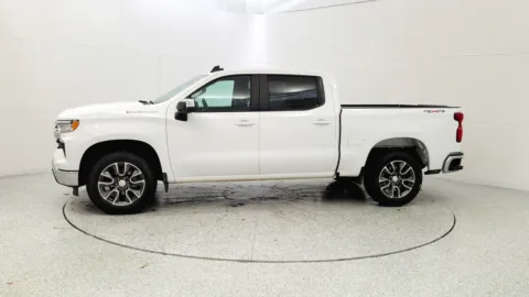More photos of 2022 Chevrolet Silverado 1500 LT at Tom Gill Chevrolet, KY