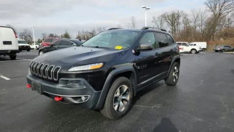 More photos of 2015 Jeep Cherokee Trailhawk at Tom Gill Chevrolet, KY