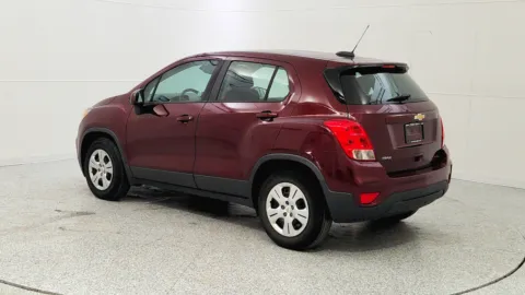 More photos of 2017 Chevrolet Trax LS at Tom Gill Chevrolet, KY
