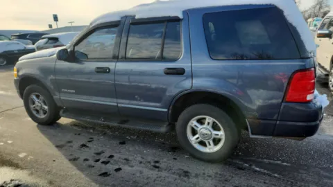 More photos of 2005 Ford Explorer XLT at Tom Gill Chevrolet, KY