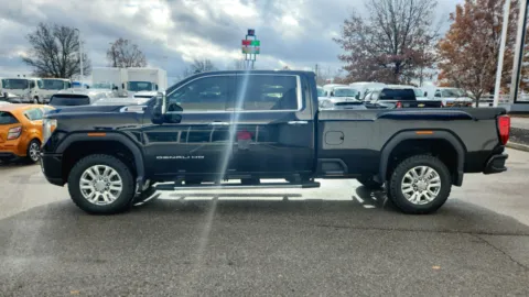 More photos of 2021 GMC Sierra 2500HD Denali at Tom Gill Chevrolet, KY