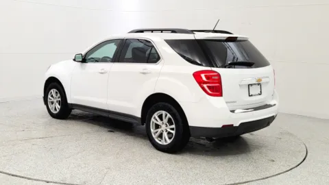More photos of 2017 Chevrolet Equinox LT at Tom Gill Chevrolet, KY