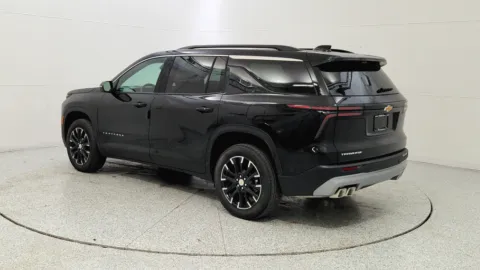 More photos of 2026 Chevrolet Traverse FWD LT at Tom Gill Chevrolet, KY