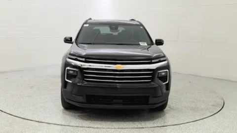 Photos of 2026 Chevrolet Traverse FWD LT for sale in Florence, KY at Tom Gill Chevrolet