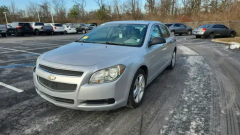 More photos of 2010 Chevrolet Malibu LS with 1LS at Tom Gill Chevrolet, KY
