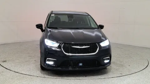 Photos of 2024 Chrysler Pacifica Touring L for sale in Florence, KY at Tom Gill Chevrolet