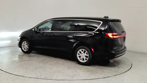 More photos of 2024 Chrysler Pacifica Touring L at Tom Gill Chevrolet, KY