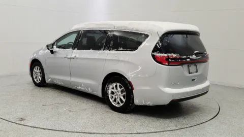 More photos of 2024 Chrysler Pacifica Touring L at Tom Gill Chevrolet, KY