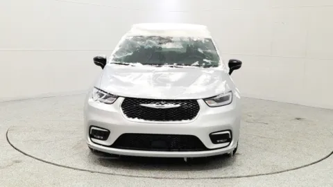 Photos of 2024 Chrysler Pacifica Touring L for sale in Florence, KY at Tom Gill Chevrolet