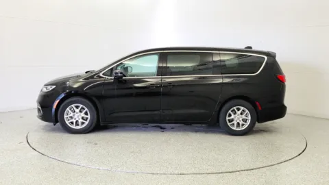 More photos of 2024 Chrysler Pacifica Touring L at Tom Gill Chevrolet, KY