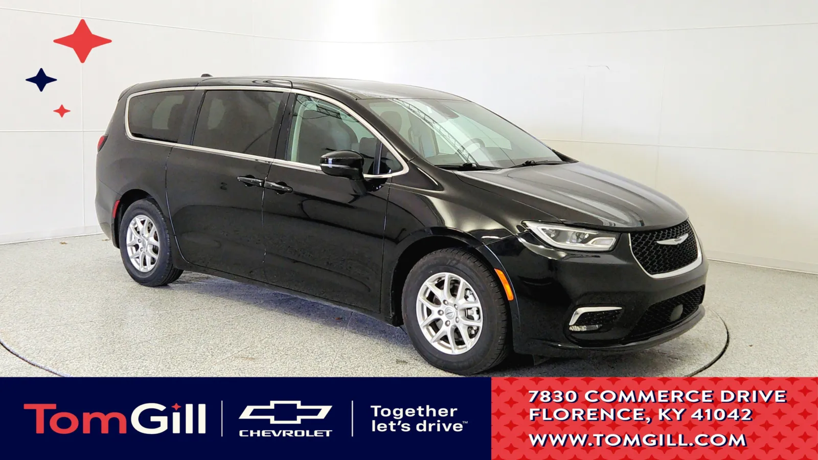Black 2024 Chrysler Pacifica Touring L for sale in Florence, KY