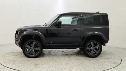 More photos of 2022 Land Rover Defender V8 at Tom Gill Chevrolet, KY