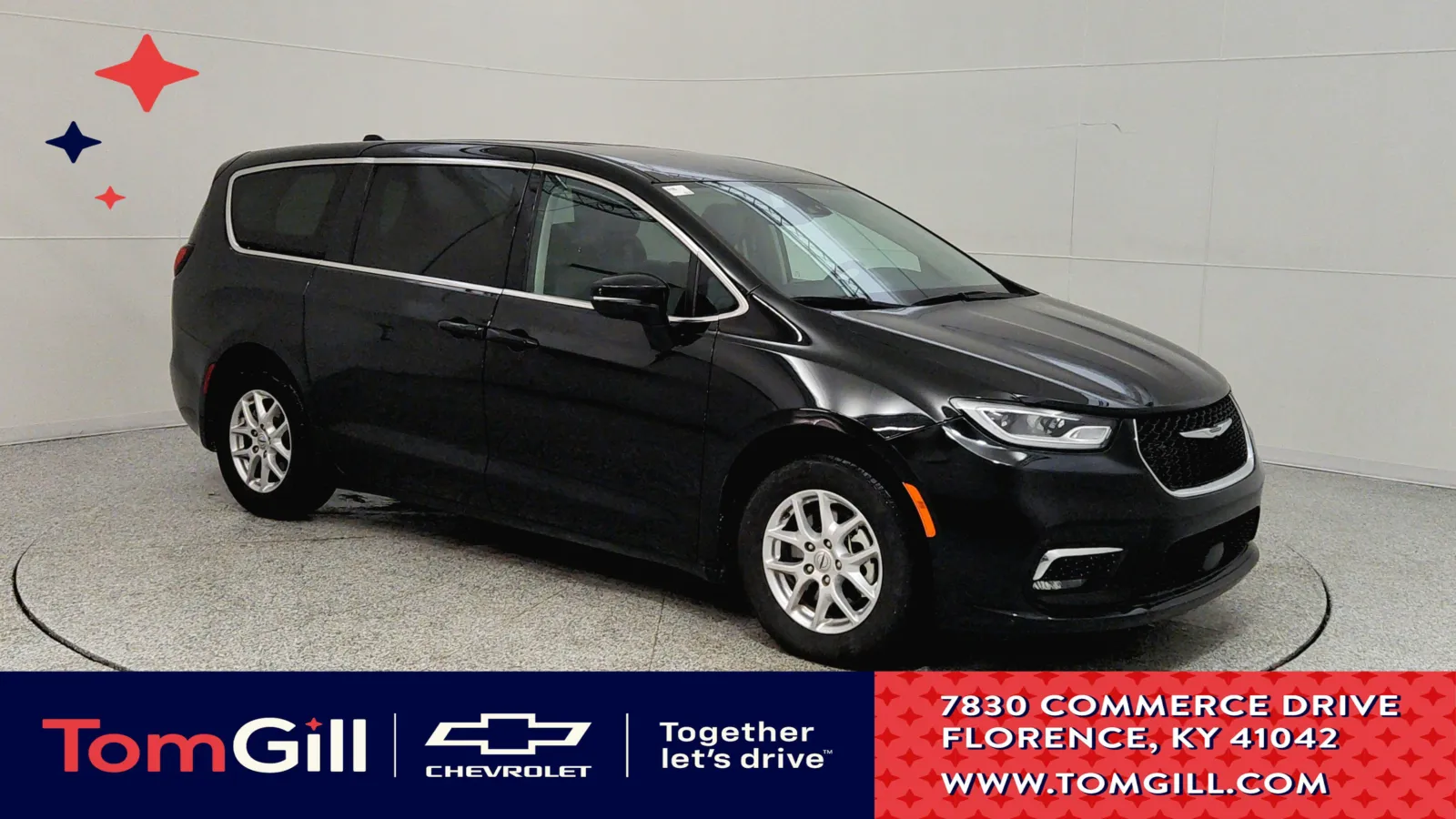 Black 2024 Chrysler Pacifica Touring L for sale in Florence, KY
