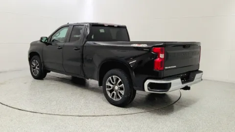 More photos of 2022 Chevrolet Silverado 1500 LT at Tom Gill Chevrolet, KY