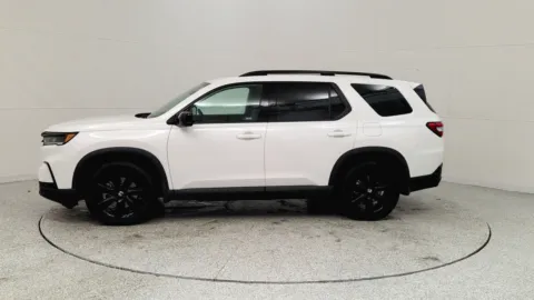 More photos of 2025 Honda Pilot Black Edition at Tom Gill Chevrolet, KY