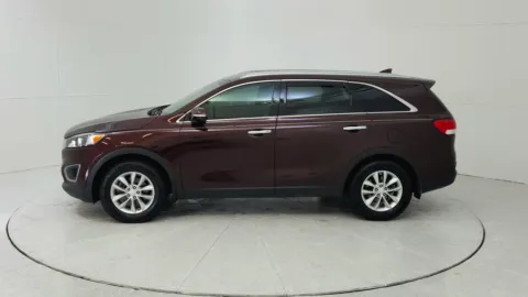More photos of 2017 Kia Sorento LX at Tom Gill Chevrolet, KY