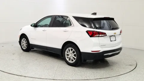 More photos of 2022 Chevrolet Equinox LT at Tom Gill Chevrolet, KY