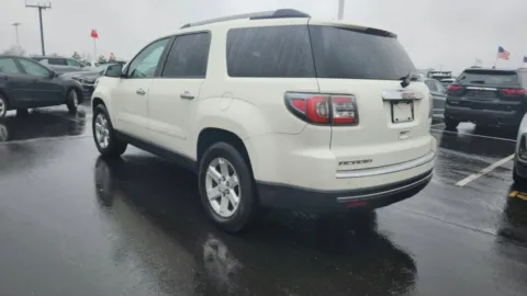 More photos of 2013 GMC Acadia SLE at Tom Gill Chevrolet, KY