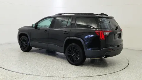 More photos of 2023 GMC Acadia SLE at Tom Gill Chevrolet, KY