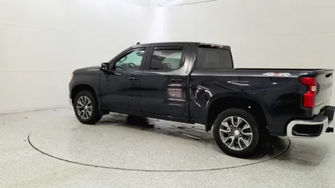 More photos of 2022 Chevrolet Silverado 1500 LT at Tom Gill Chevrolet, KY