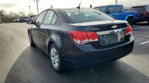More photos of 2013 Chevrolet Cruze LS at Tom Gill Chevrolet, KY