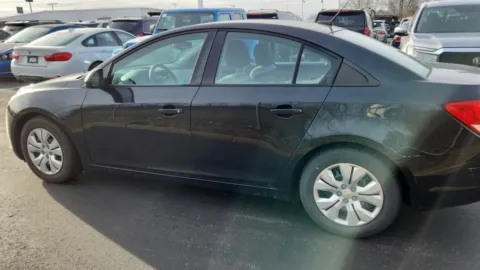More photos of 2013 Chevrolet Cruze LS at Tom Gill Chevrolet, KY