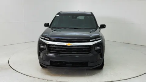 Photos of 2024 Chevrolet Traverse FWD LS for sale in Florence, KY at Tom Gill Chevrolet