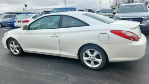 More photos of 2004 Toyota Camry Solara SE at Tom Gill Chevrolet, KY