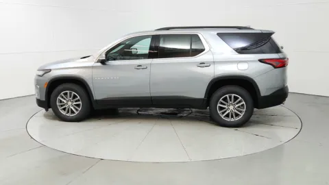 More photos of 2023 Chevrolet Traverse LT Cloth at Tom Gill Chevrolet, KY