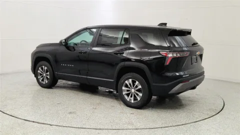 More photos of 2026 Chevrolet Equinox FWD LT at Tom Gill Chevrolet, KY