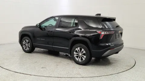 More photos of 2026 Chevrolet Equinox FWD LT at Tom Gill Chevrolet, KY