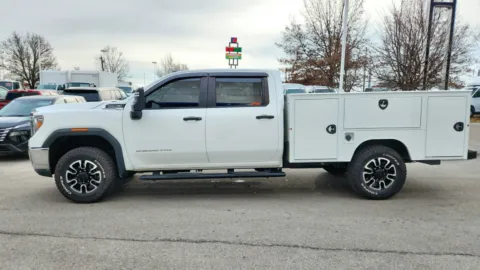 More photos of 2020 GMC Sierra 3500HD at Tom Gill Chevrolet, KY