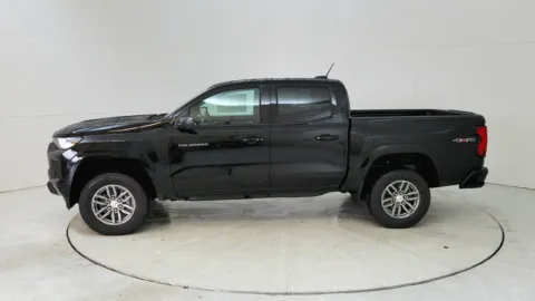 More photos of 2024 Chevrolet Colorado 4WD LT at Tom Gill Chevrolet, KY